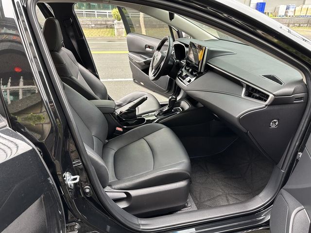 TOYOTA豐田 COROLLA ALTIS HYBRID  第12張相片