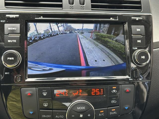 NISSAN日產 TIIDA  第11張相片