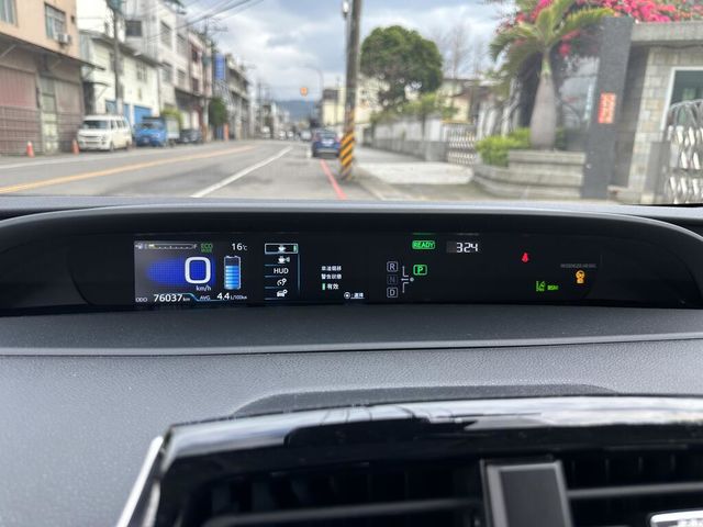 TOYOTA豐田 PRIUS  第23張相片