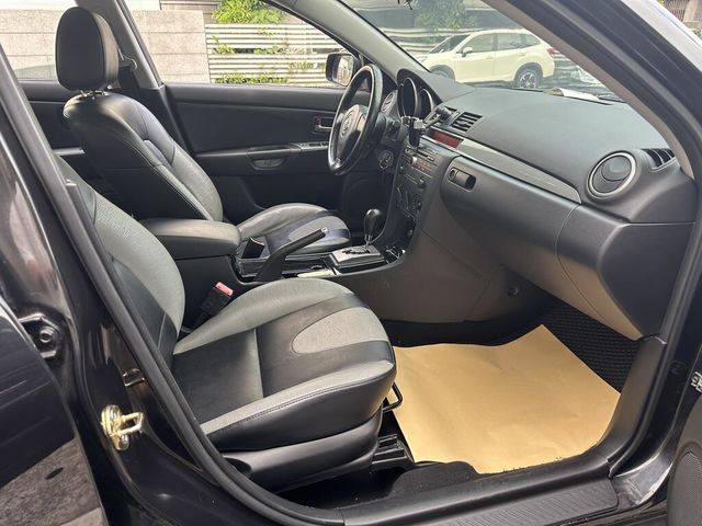 MAZDA馬自達 MAZDA 3  第7張相片
