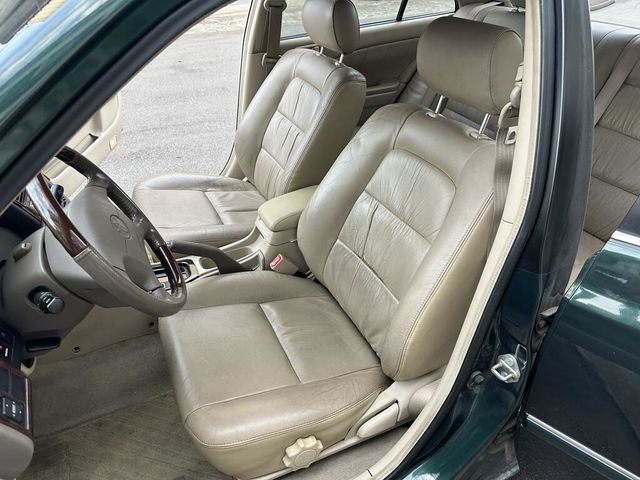 TOYOTA豐田 PREMIO  第12張相片