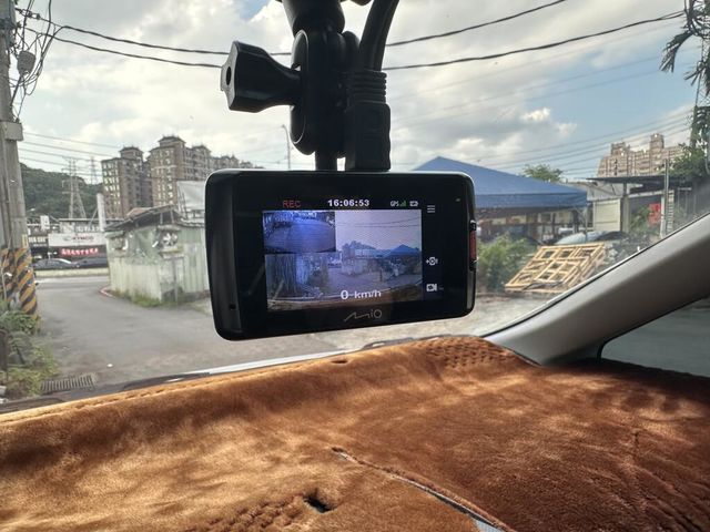 TOYOTA豐田 WISH  第9張相片