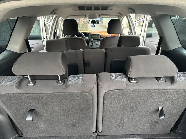 TOYOTA豐田 WISH  第14張相片