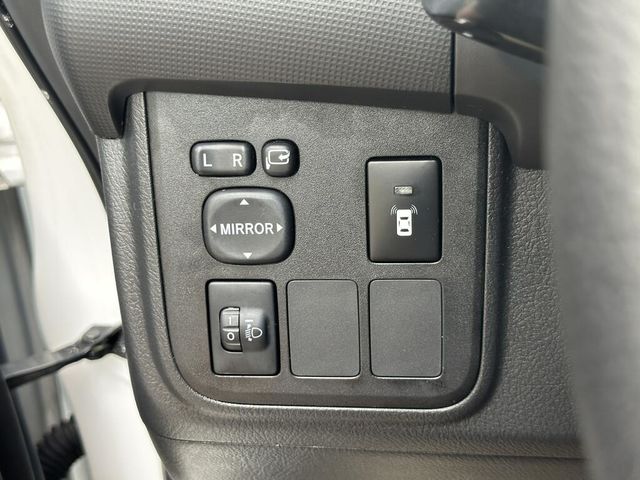 TOYOTA豐田 WISH  第18張相片