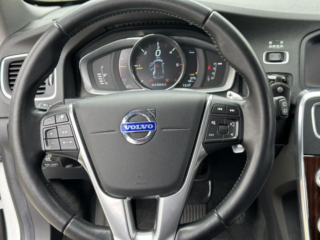 VOLVO富豪 V60  第15張相片