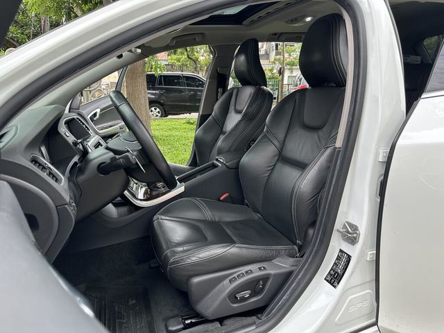 VOLVO富豪 V60  第17張相片