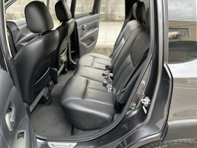 NISSAN日產 LIVINA  第13張相片