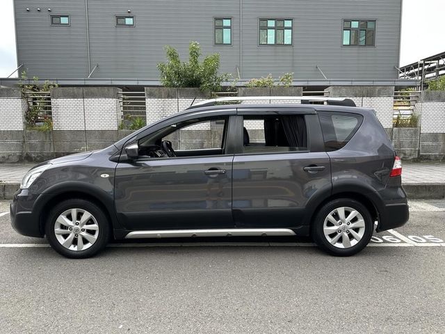 NISSAN日產 LIVINA  第16張相片