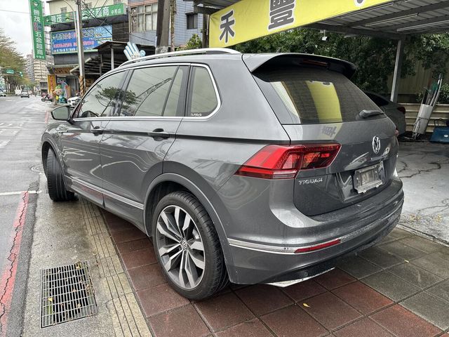 VOLKSWAGEN福斯 TIGUAN  第2張相片