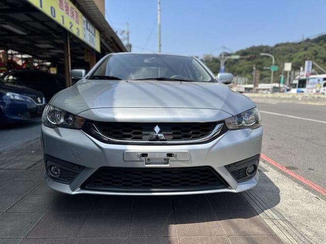 MITSUBISHI三菱 LANCER FORTIS  第3張相片