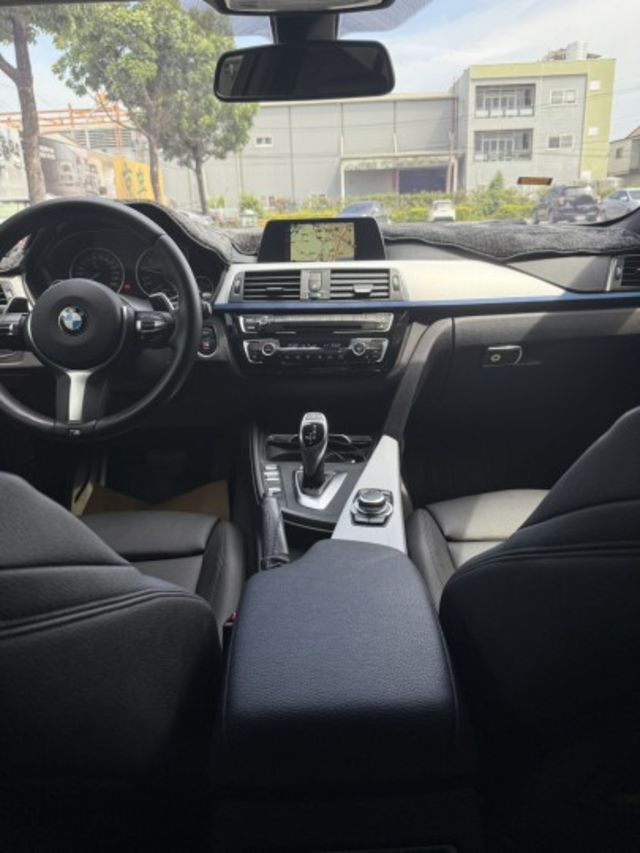320M Sport  / B48引擎 / 總代理 / 一手車 / 精品改裝  第6張相片