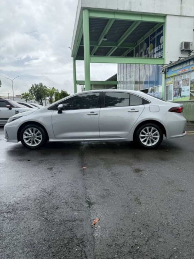 豪華版/一手車/原版件/原廠保養  第3張相片