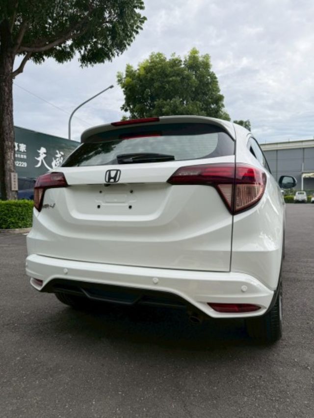 頂級S版 / 女用一手車 / 原廠保養  第4張相片