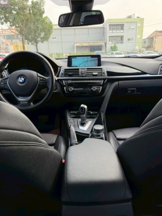 318改M包 / 一手車 / 原廠保養  第6張相片