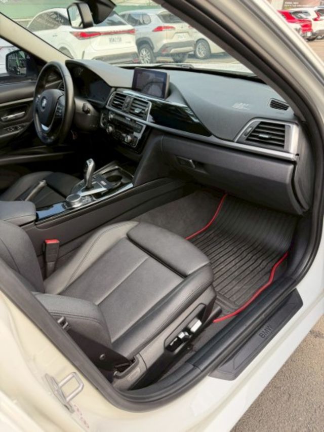 318改M包 / 一手車 / 原廠保養  第7張相片