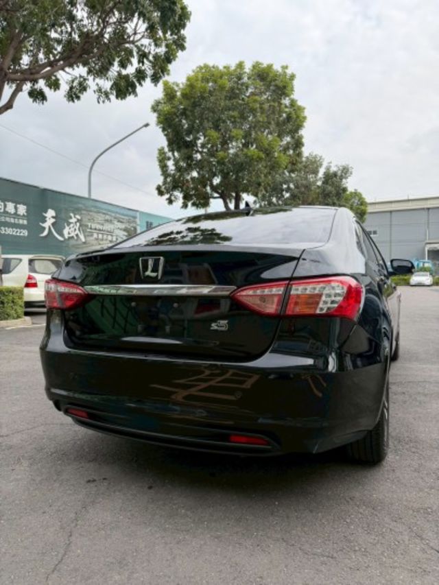 一手車 / 改安卓機 / 代步車首選  第4張相片