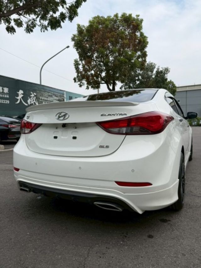 EX旗艦版 / 一手車 / 全車氣氛燈  第4張相片