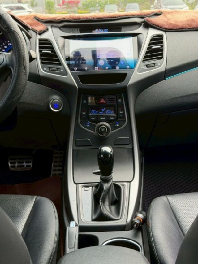 EX旗艦版 / 一手車 / 全車氣氛燈  第6張相片