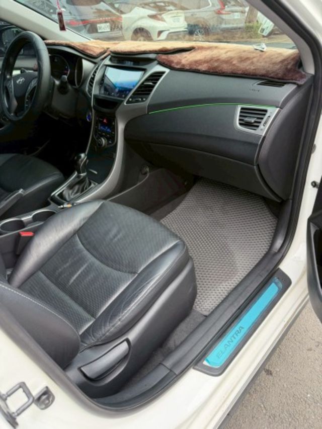 EX旗艦版 / 一手車 / 全車氣氛燈  第7張相片