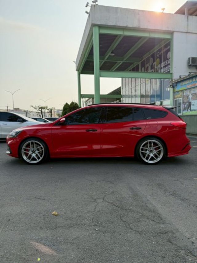 2.3 ST旅行車 / 一手車 / 原廠保養  第3張相片