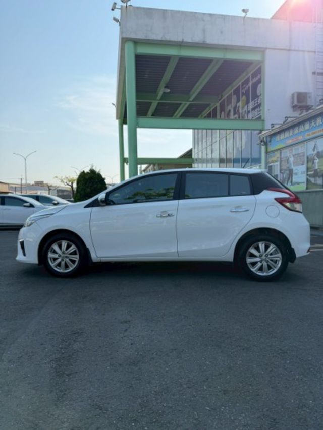 S版 / 免鑰匙啟動 / 摸門解鎖 / 原廠保養  第3張相片