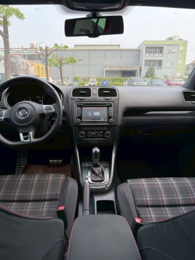 女用一手車 / 原廠保養 / 全台最低里程  第6張相片