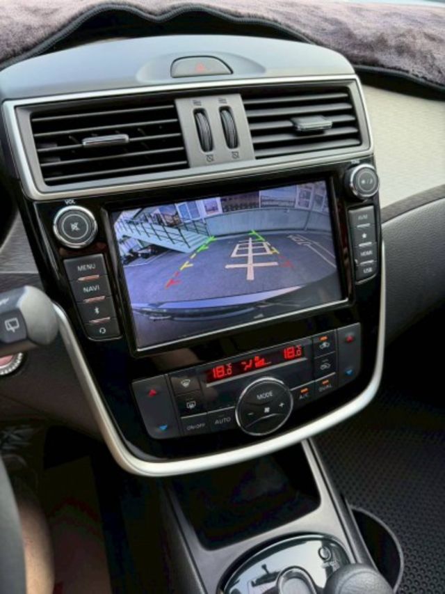 旗艦版 / 女用車 / 原廠保養  第10張相片