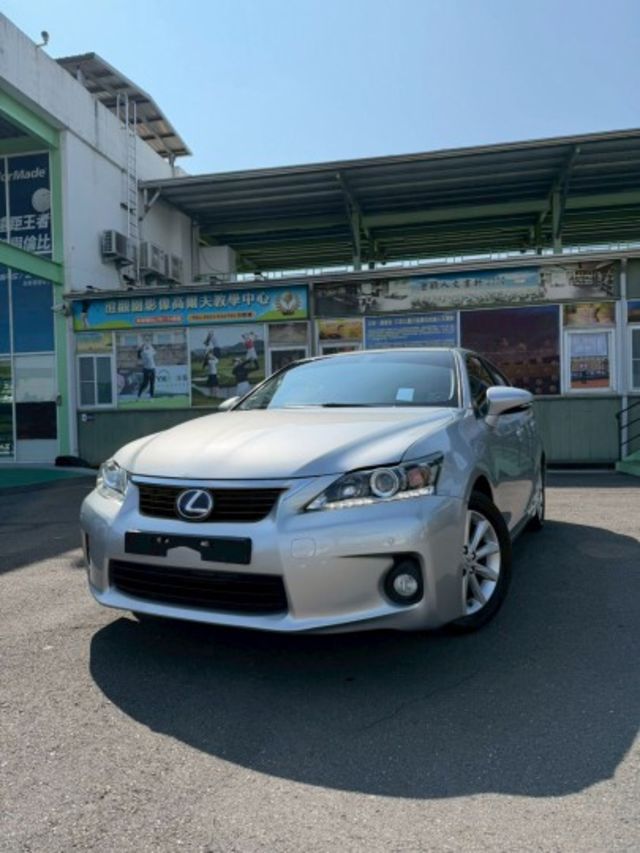 豪華版 / 女用一手車 / 原廠保養 / 低里程  第2張相片