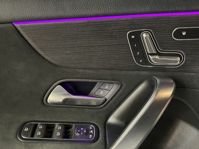 2019年出廠 A250 AMG 4MATIC 里程少跑 雙液晶螢幕/全景天窗/KEYLESS-GO/加熱座椅/麂皮內裝  第8張相片