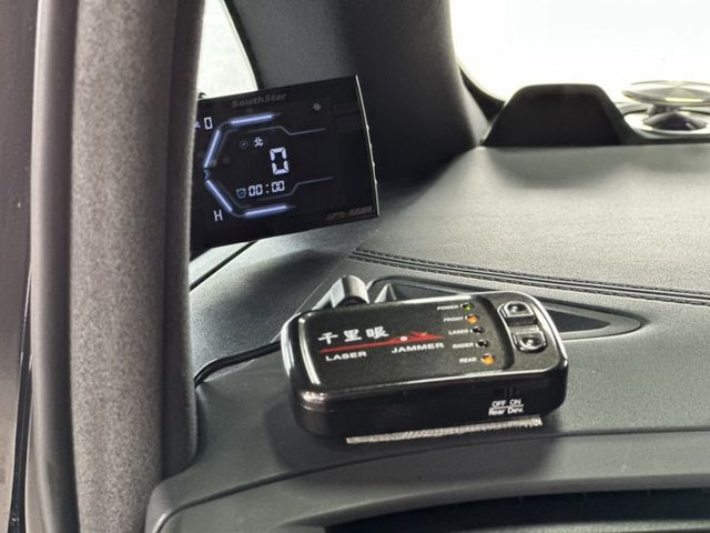 低里程/全車升級品總花費超過百萬  第8張相片