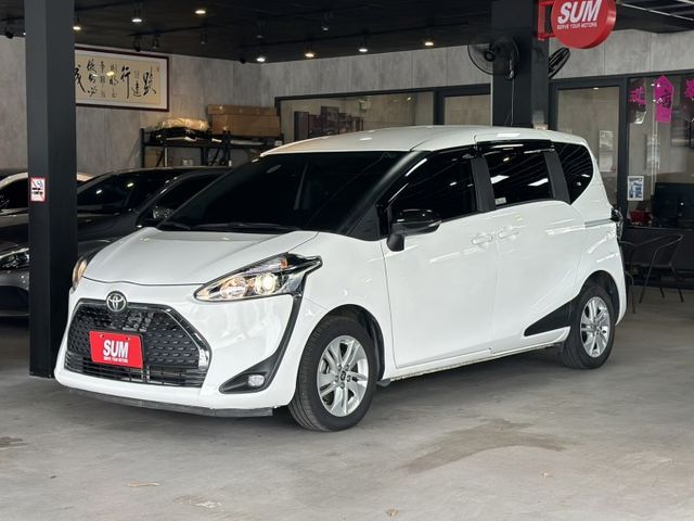 低里程/原廠保固中/安卓車機/KEYLESS免鑰匙  第1張相片