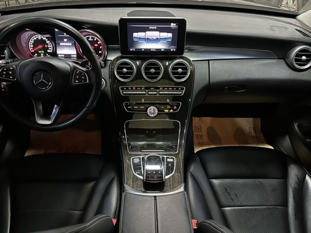 外觀AMG樣式/柏林之音/全景天窗  第6張相片