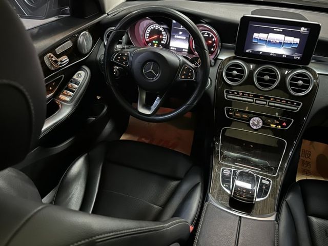 外觀AMG樣式/柏林之音/全景天窗  第7張相片