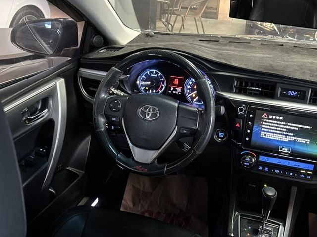 Safety+版本/免鑰匙啟動/摸門解鎖/恆溫空調  第7張相片