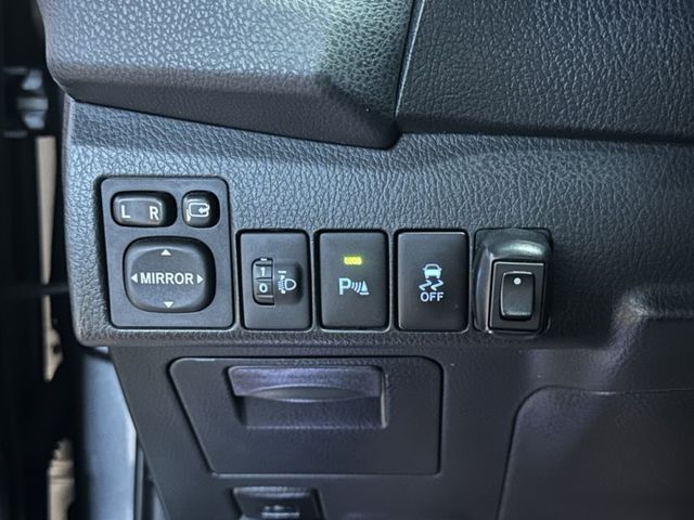 Safety+版本/免鑰匙啟動/摸門解鎖/恆溫空調  第9張相片