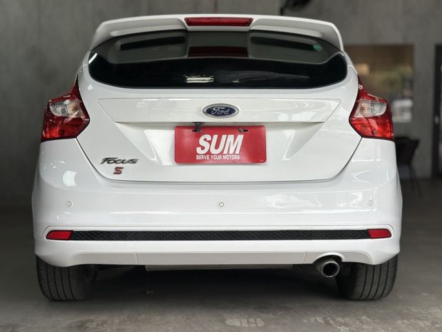 低里程/2.0S版/天窗/空力套件/自動停車/一年或兩萬公里保固  第4張相片