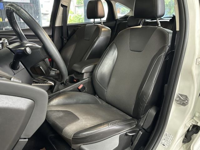 低里程/2.0S版/天窗/空力套件/自動停車/一年或兩萬公里保固  第7張相片