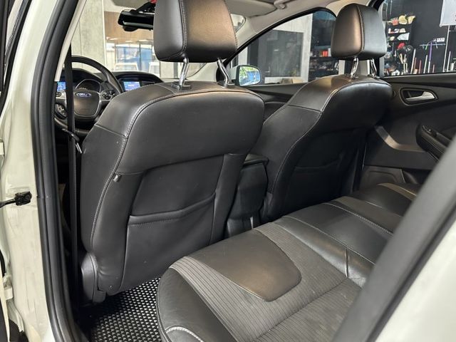 低里程/2.0S版/天窗/空力套件/自動停車/一年或兩萬公里保固  第8張相片