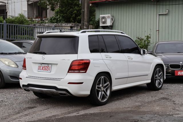 國內一手車/AMG套件/全景天窗/免鑰匙/氣氛很好  第2張相片