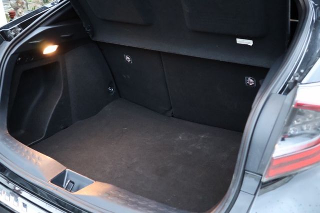 日本原裝進口/豪華版/加熱座椅/LED頭尾燈  第15張相片