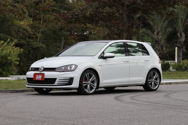 整備項目眾多/無重度改裝/僅升級進氣系統/電動尾門/外觀空力套件  第1張相片