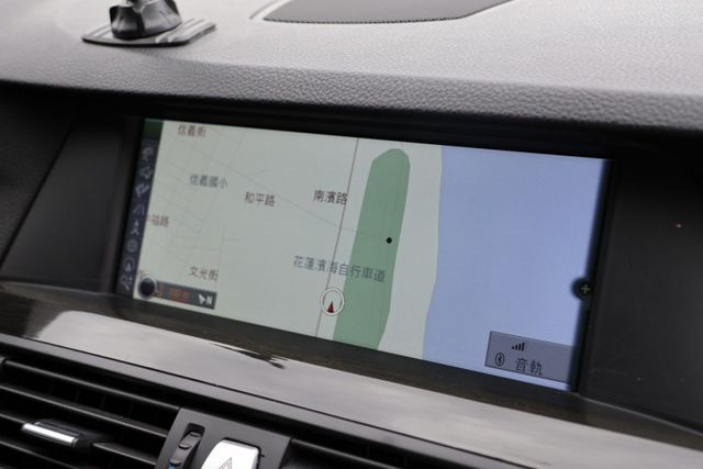 HID魚眼頭燈/原廠導航/M版空力套件/鋁圈/方向盤  第8張相片