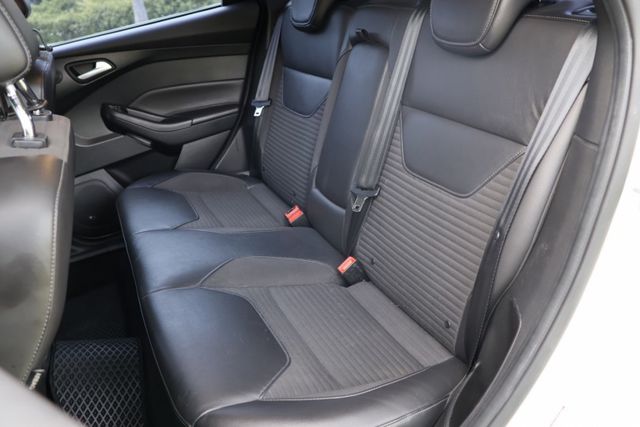 頂級版/升級RS空力套件/中尾段閥門排氣管  第6張相片