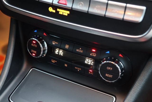 小改款381P馬力/夜色套件/賽車座椅/HK音響/電子懸吊  第10張相片