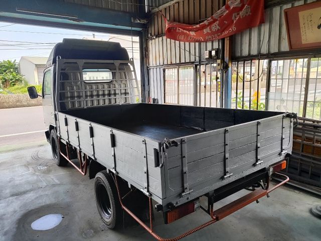 ☑️便宜☑️六輪貨車☑️三噸半☑️大空間☑️工作好幫手☑高負載能力☑數量稀少☑可貸款  第8張相片