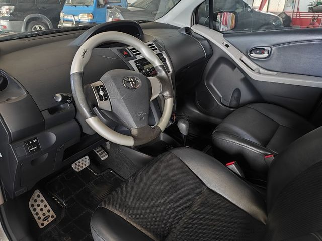☑️公里數少☑️實車實價☑️全額貸款☑️車況良好☑️小鴨☑️G版☑️五門小車☑好駕駛☑好操控☑好省油☑倒車雷達☑口碑推薦  第9張相片