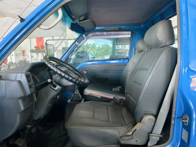 2005年得利卡貨車，車況佳、勤保養，耐操好開！貨斗空間實用，是你做生意的好幫手，歡迎現場賞車！  第9張相片