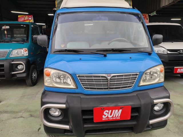 四輪傳動棚架貨車，動力強、耐操實用，車況良好、保養佳，適合山區與工地使用。附棚架超好載貨  第2張相片