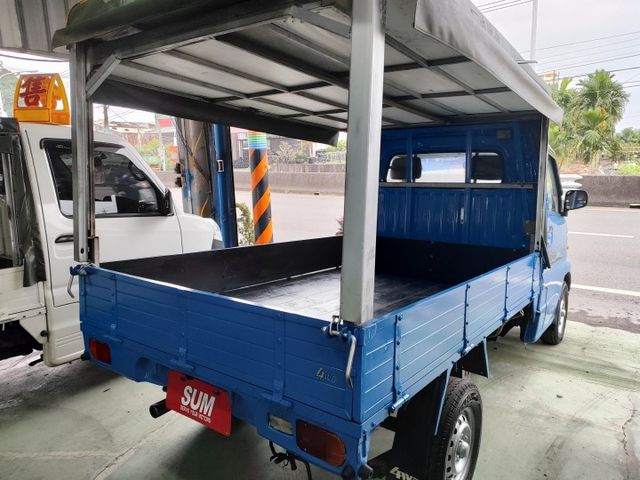 四輪傳動棚架貨車，動力強、耐操實用，車況良好、保養佳，適合山區與工地使用。附棚架超好載貨  第5張相片