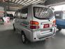 2010年八人座廂型車，空間大好運用，載人載貨兩相宜，車況穩定好開，平價實惠首選，家庭、商用都適合，輕鬆滿足多元需求！  第7張縮圖